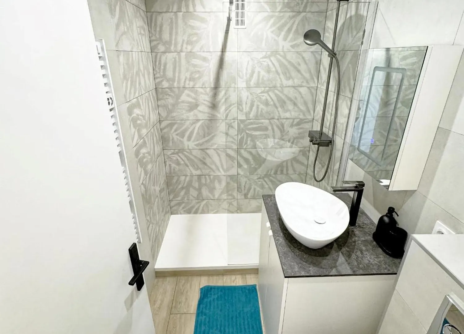 Superbe Appartement-Massy Rer/Tgv-Netflix/Disney+ 0*, Massy (Essonne) France